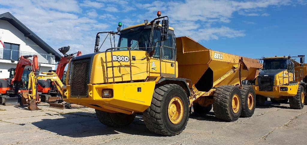 Bell B 30 D - Zglobni istovarivač: slika Bell B 30 D - Zglobni istovarivač Bell B 30 D - Zglobni istovarivač: slika Bell B 30 D - Zglobni istovarivač