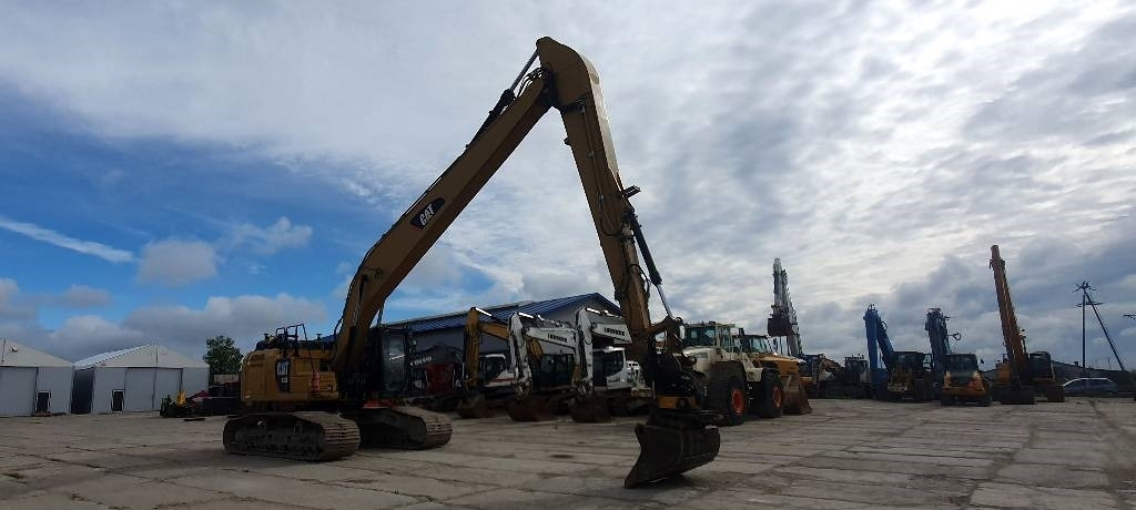 CAT 330 FLN - Bager: slika CAT 330 FLN - Bager CAT 330 FLN - Bager: slika CAT 330 FLN - Bager
