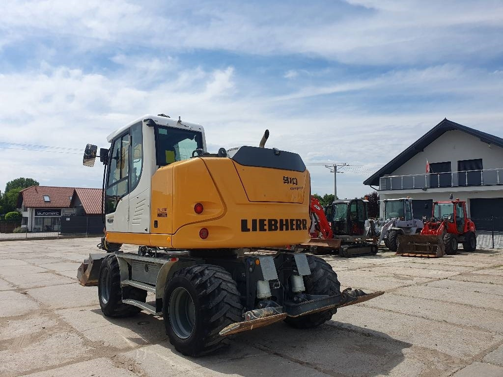 Liebherr A 910 Compact - Bager na kotačima: slika Liebherr A 910 Compact - Bager na kotačima Liebherr A 910 Compact - Bager na kotačima: slika Liebherr A 910 Compact - Bager na kotačima