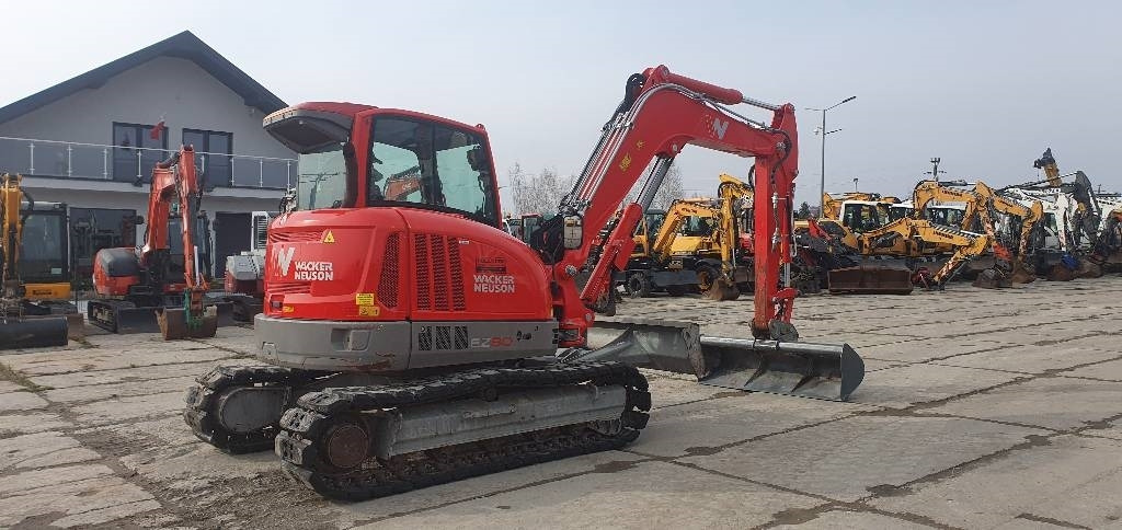 Neuson EZ80 - Mini bager: slika Neuson EZ80 - Mini bager Neuson EZ80 - Mini bager: slika Neuson EZ80 - Mini bager