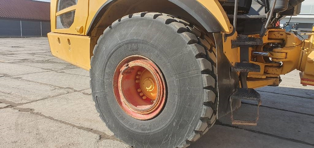 Volvo A 40 F - Zglobni istovarivač: slika Volvo A 40 F - Zglobni istovarivač Volvo A 40 F - Zglobni istovarivač: slika Volvo A 40 F - Zglobni istovarivač