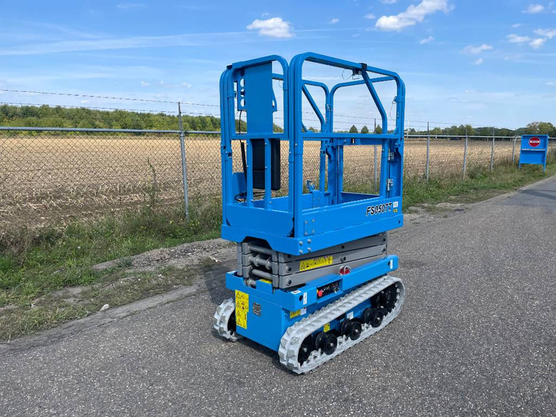 Fronteq FS0507T Tracked Scissor Lift | 2025 - Škarasta podizna platforma: slika Fronteq FS0507T Tracked Scissor Lift | 2025 - Škarasta podizna platforma Fronteq FS0507T Tracked Scissor Lift | 2025 - Škarasta podizna platforma: slika Fronteq FS0507T Tracked Scissor Lift | 2025 - Škarasta podizna platforma