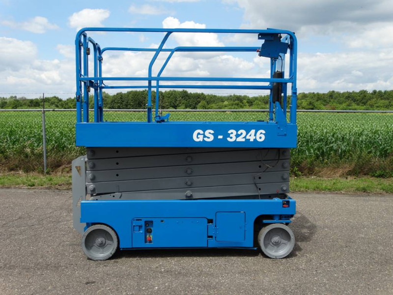 Zakup Genie GS 3246 Genie GS 3246: slika Zakup Genie GS 3246 Genie GS 3246
