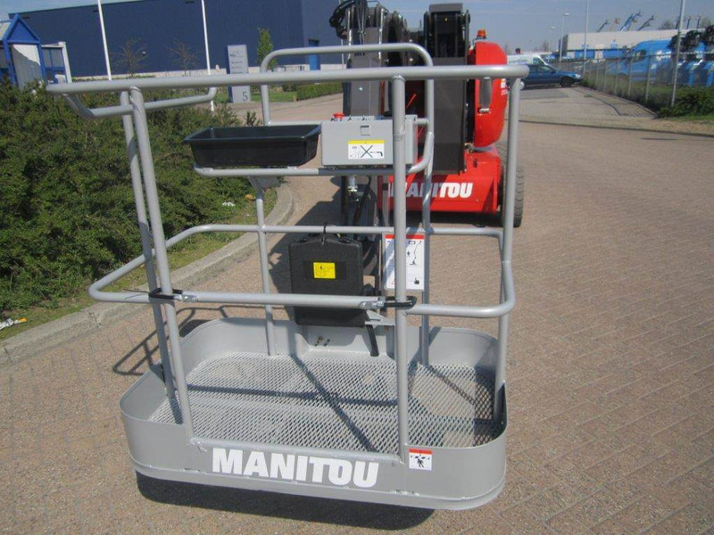 Manitou 170 AETJ-L - Zglobni krak: slika Manitou 170 AETJ-L - Zglobni krak Manitou 170 AETJ-L - Zglobni krak: slika Manitou 170 AETJ-L - Zglobni krak