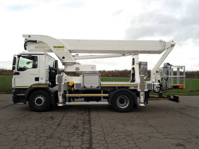 Palfinger P 370 KS | 2021 - Podizna platforma montirana na kamion: slika Palfinger P 370 KS | 2021 - Podizna platforma montirana na kamion Palfinger P 370 KS | 2021 - Podizna platforma montirana na kamion: slika Palfinger P 370 KS | 2021 - Podizna platforma montirana na kamion