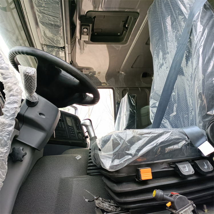 SINOTRUCK HOWO - Kiper: slika SINOTRUCK HOWO - Kiper SINOTRUCK HOWO - Kiper: slika SINOTRUCK HOWO - Kiper