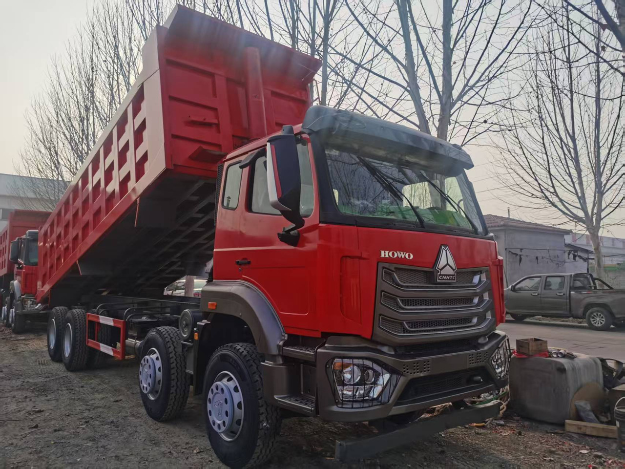SINOTRUCK HOWO - Kiper: slika SINOTRUCK HOWO - Kiper SINOTRUCK HOWO - Kiper: slika SINOTRUCK HOWO - Kiper