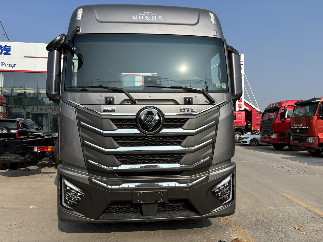 Novi Tegljač AUMAN GTL: slika Novi Tegljač AUMAN GTL