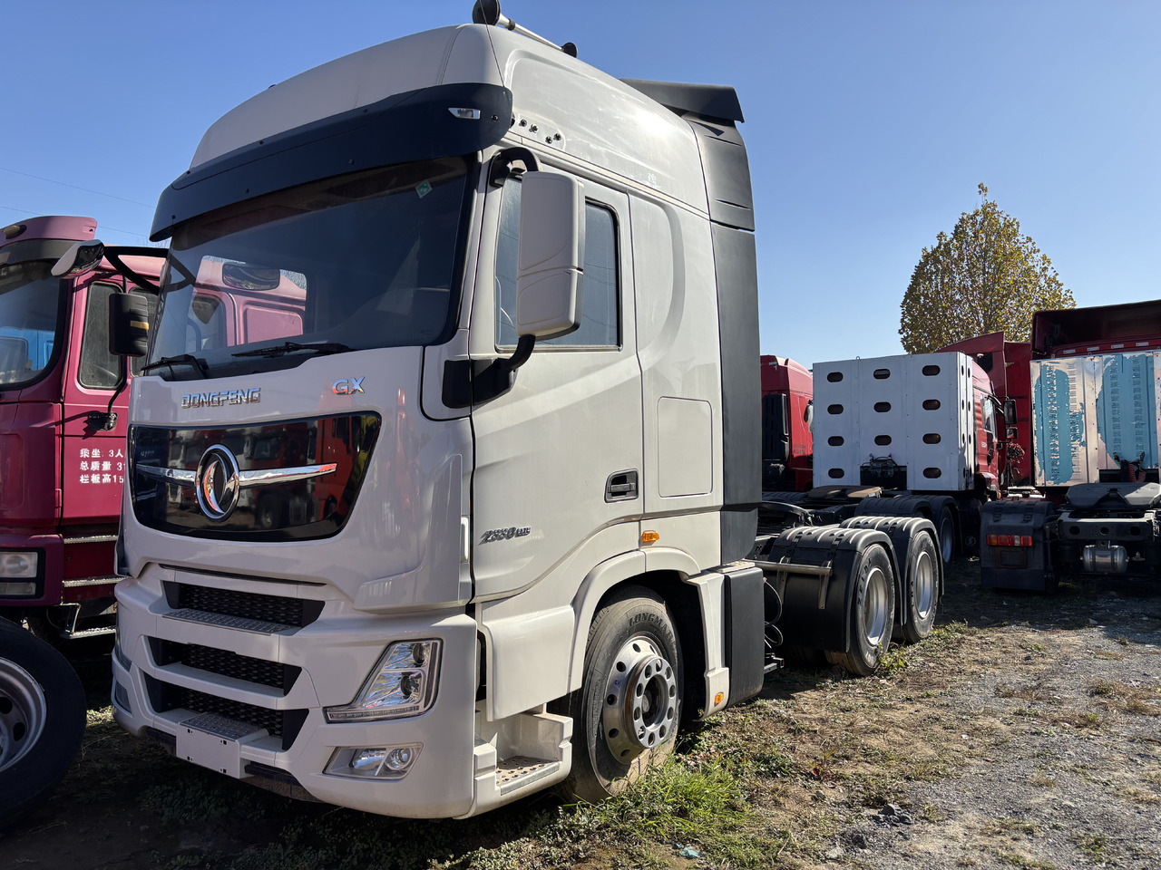 DONGFENG GX - Tegljač: slika DONGFENG GX - Tegljač DONGFENG GX - Tegljač: slika DONGFENG GX - Tegljač