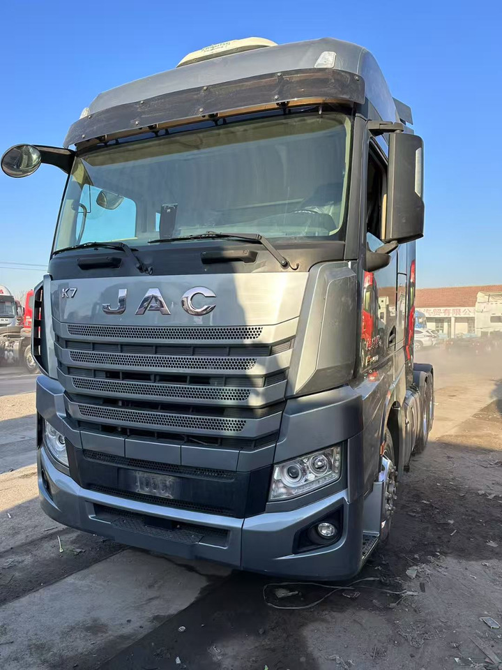 JAC K7 - Tegljač: slika JAC K7 - Tegljač JAC K7 - Tegljač: slika JAC K7 - Tegljač