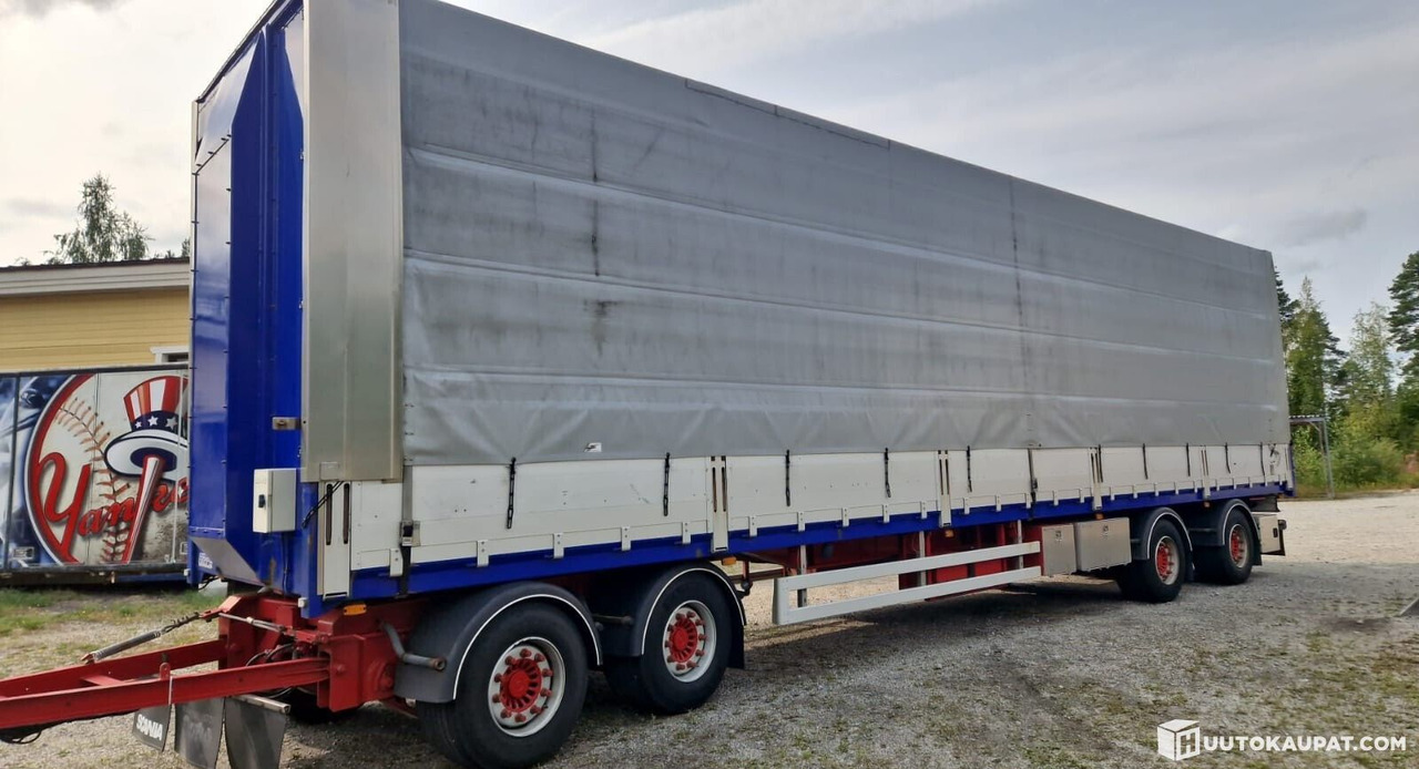 AR-PE KKL, side-opening trailer, 2006, Siilinjärvi - Prikolica plato/ Otvoreni sanduk: slika AR-PE KKL, side-opening trailer, 2006, Siilinjärvi - Prikolica plato/ Otvoreni sanduk AR-PE KKL, side-opening trailer, 2006, Siilinjärvi - Prikolica plato/ Otvoreni sanduk: slika AR-PE KKL, side-opening trailer, 2006, Siilinjärvi - Prikolica plato/ Otvoreni sanduk