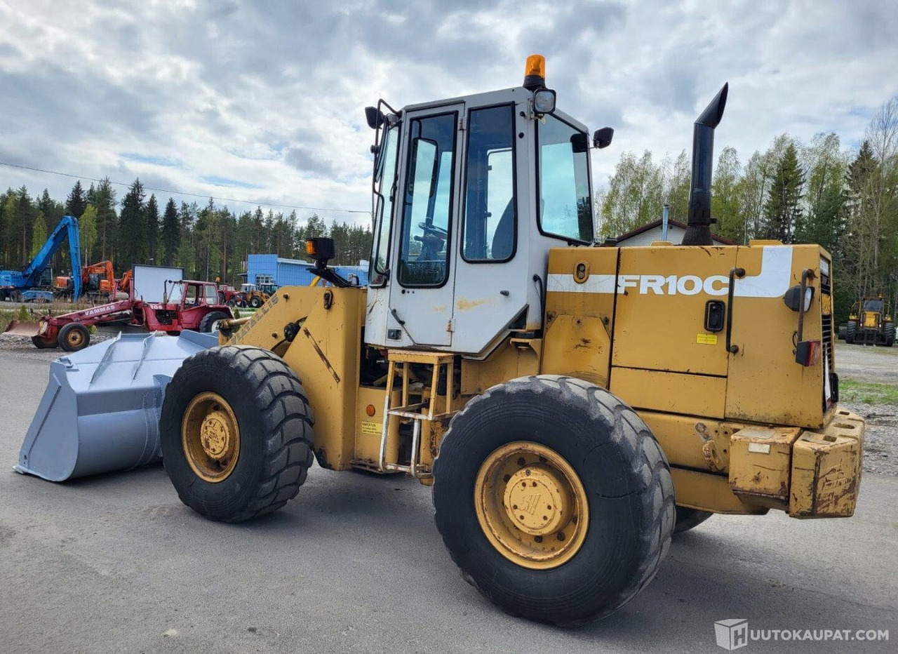 Fiat-Allis FR10B, 1991, Diesel, 7 254 h Pyöräkuormaaja, Virrat - Utovarivač na kotačima: slika Fiat-Allis FR10B, 1991, Diesel, 7 254 h Pyöräkuormaaja, Virrat - Utovarivač na kotačima Fiat-Allis FR10B, 1991, Diesel, 7 254 h Pyöräkuormaaja, Virrat - Utovarivač na kotačima: slika Fiat-Allis FR10B, 1991, Diesel, 7 254 h Pyöräkuormaaja, Virrat - Utovarivač na kotačima