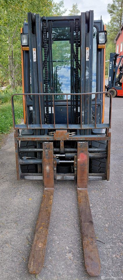 Doosan G33P-5, 2008 KAASUTRUKKI, Lahti - Građevinski strojevi: slika Doosan G33P-5, 2008 KAASUTRUKKI, Lahti - Građevinski strojevi Doosan G33P-5, 2008 KAASUTRUKKI, Lahti - Građevinski strojevi: slika Doosan G33P-5, 2008 KAASUTRUKKI, Lahti - Građevinski strojevi