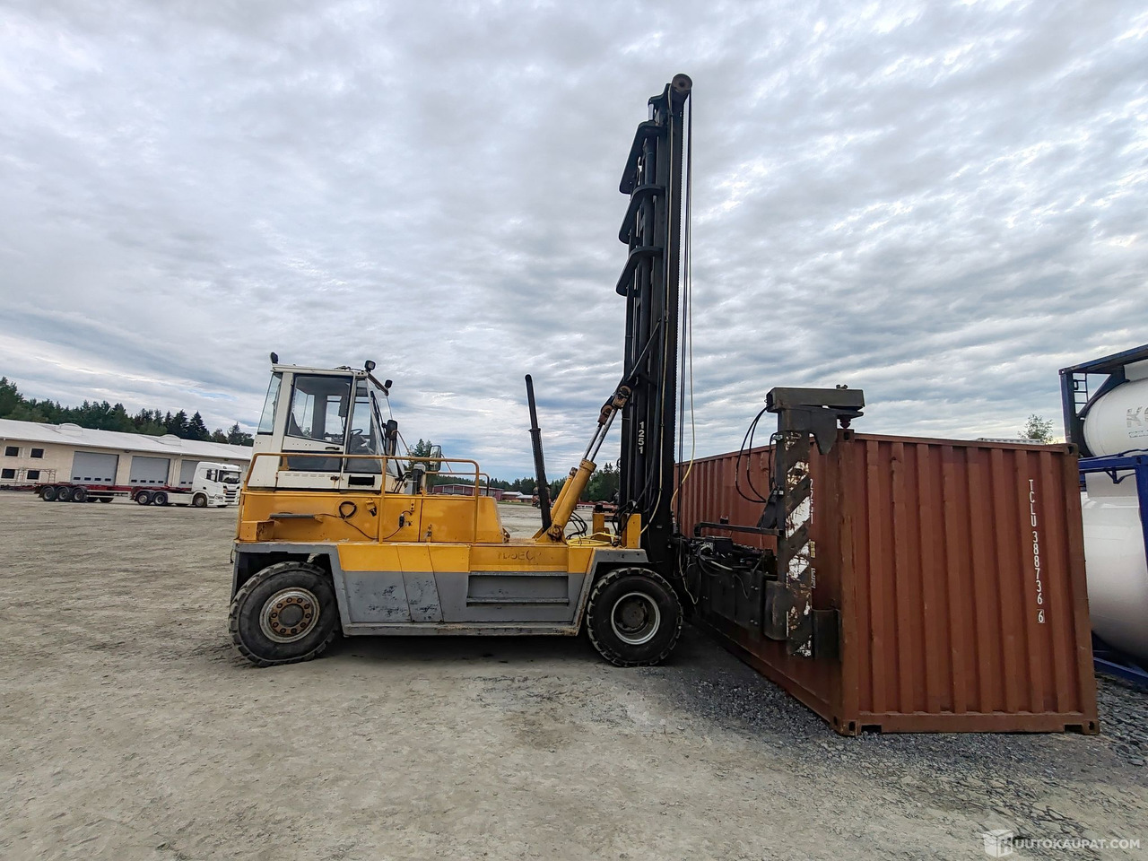 Građevinski strojevi Valmet TD5ECR kontinkäsittelytrukki, 1993, Huittinen: slika Građevinski strojevi Valmet TD5ECR kontinkäsittelytrukki, 1993, Huittinen