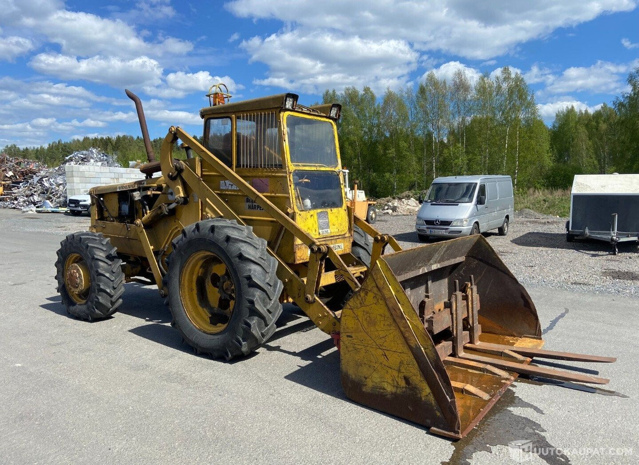 Volvo BM LM 641, 1976, Diesel, 26 438 h Pyöräkuormaaja, Virrat - Građevinski strojevi: slika Volvo BM LM 641, 1976, Diesel, 26 438 h Pyöräkuormaaja, Virrat - Građevinski strojevi Volvo BM LM 641, 1976, Diesel, 26 438 h Pyöräkuormaaja, Virrat - Građevinski strojevi: slika Volvo BM LM 641, 1976, Diesel, 26 438 h Pyöräkuormaaja, Virrat - Građevinski strojevi