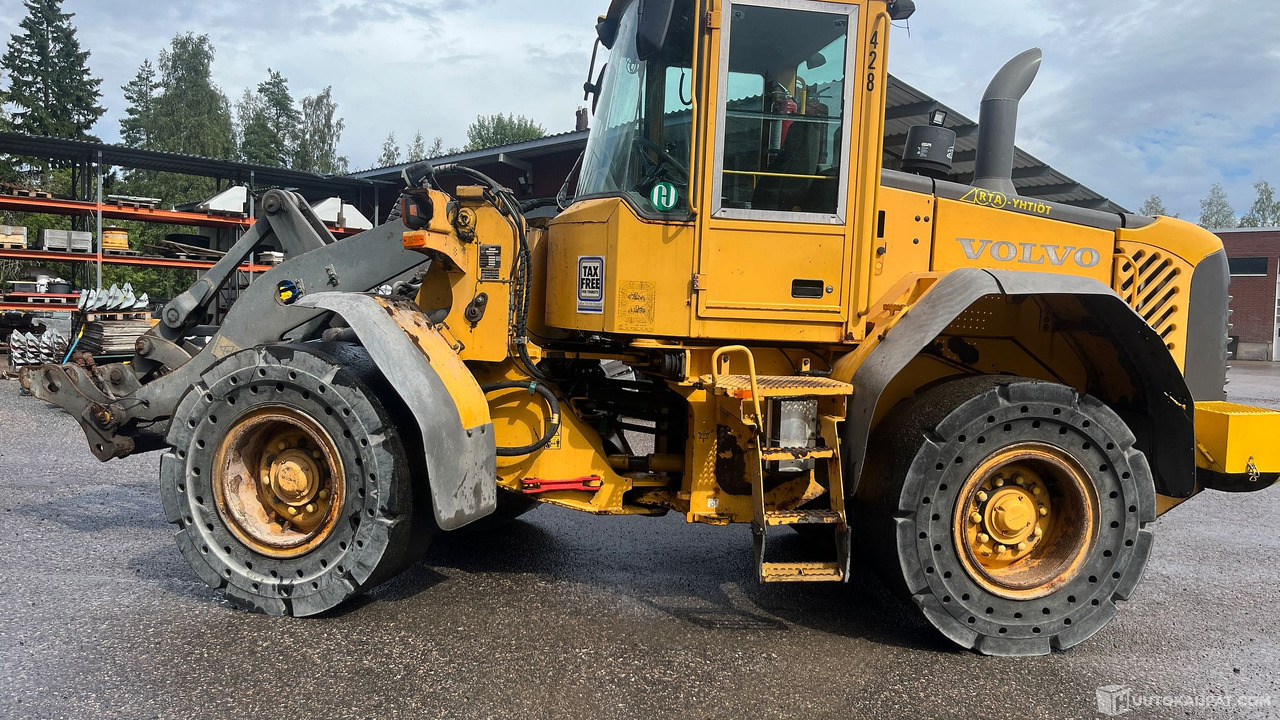 Volvo L60E, 2003, Hyvinkää - Građevinski strojevi: slika Volvo L60E, 2003, Hyvinkää - Građevinski strojevi Volvo L60E, 2003, Hyvinkää - Građevinski strojevi: slika Volvo L60E, 2003, Hyvinkää - Građevinski strojevi
