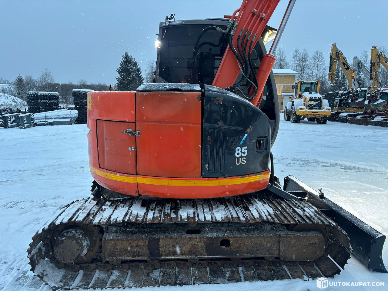 Hitachi Zaxis ZX85 with mono boom + Engcon. 2004. Tracked excavator, Tornio - Bager gusjeničar: slika Hitachi Zaxis ZX85 with mono boom + Engcon. 2004. Tracked excavator, Tornio - Bager gusjeničar Hitachi Zaxis ZX85 with mono boom + Engcon. 2004. Tracked excavator, Tornio - Bager gusjeničar: slika Hitachi Zaxis ZX85 with mono boom + Engcon. 2004. Tracked excavator, Tornio - Bager gusjeničar