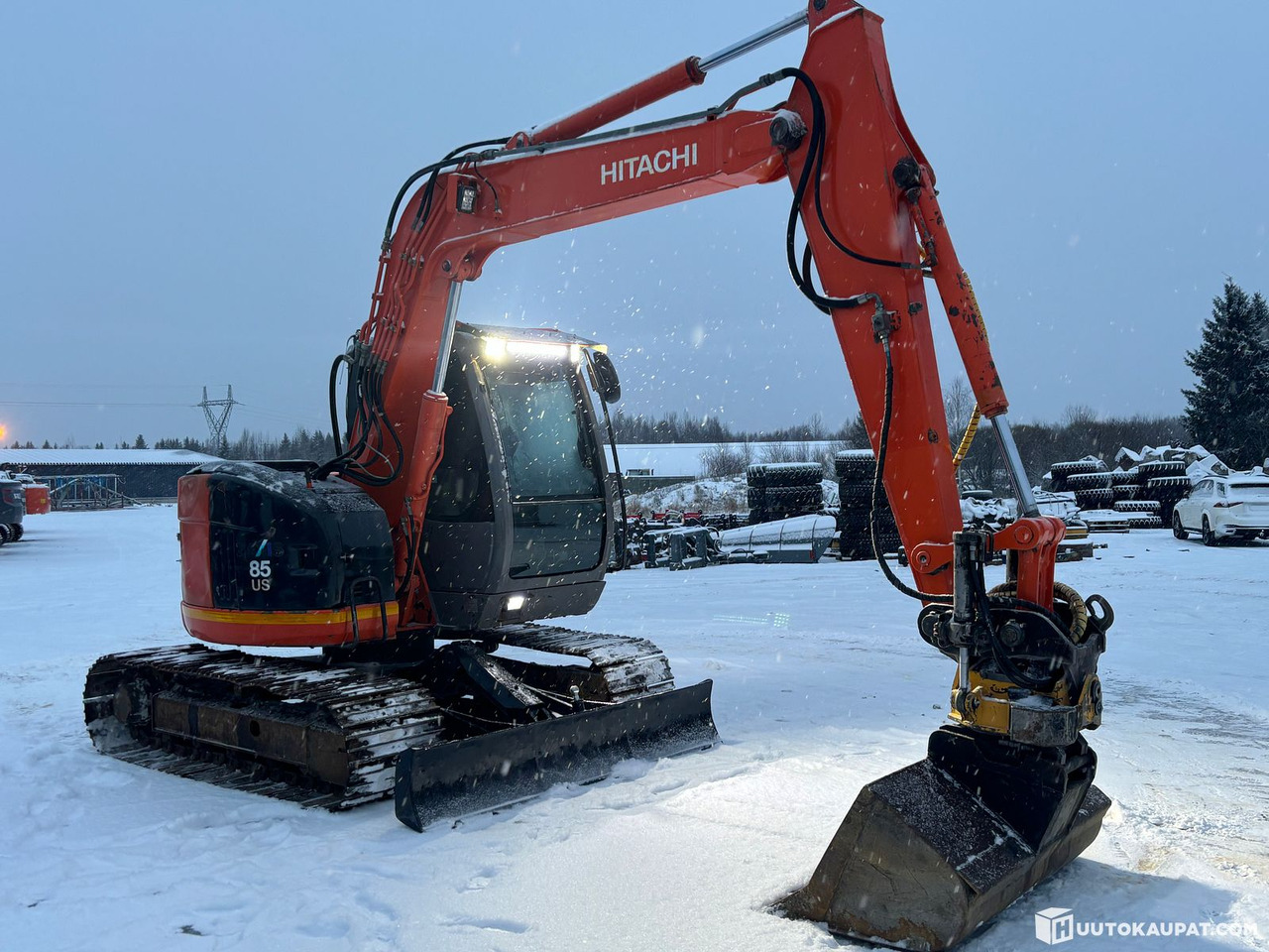 Hitachi Zaxis ZX85 with mono boom + Engcon. 2004. Tracked excavator, Tornio - Bager gusjeničar: slika Hitachi Zaxis ZX85 with mono boom + Engcon. 2004. Tracked excavator, Tornio - Bager gusjeničar Hitachi Zaxis ZX85 with mono boom + Engcon. 2004. Tracked excavator, Tornio - Bager gusjeničar: slika Hitachi Zaxis ZX85 with mono boom + Engcon. 2004. Tracked excavator, Tornio - Bager gusjeničar