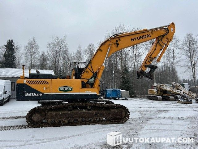 Hyundai 320LC-9, 2012, Hyvinkää - Bager gusjeničar: slika Hyundai 320LC-9, 2012, Hyvinkää - Bager gusjeničar Hyundai 320LC-9, 2012, Hyvinkää - Bager gusjeničar: slika Hyundai 320LC-9, 2012, Hyvinkää - Bager gusjeničar