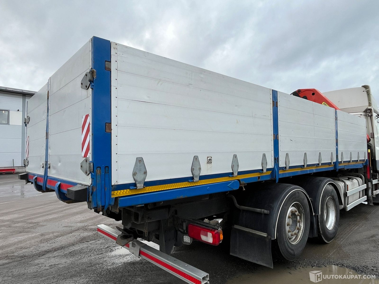 Jalkalava/vaihtolava + Palfinger PK 17000, Kangasala - Tovarni sanduk: slika Jalkalava/vaihtolava + Palfinger PK 17000, Kangasala - Tovarni sanduk Jalkalava/vaihtolava + Palfinger PK 17000, Kangasala - Tovarni sanduk: slika Jalkalava/vaihtolava + Palfinger PK 17000, Kangasala - Tovarni sanduk