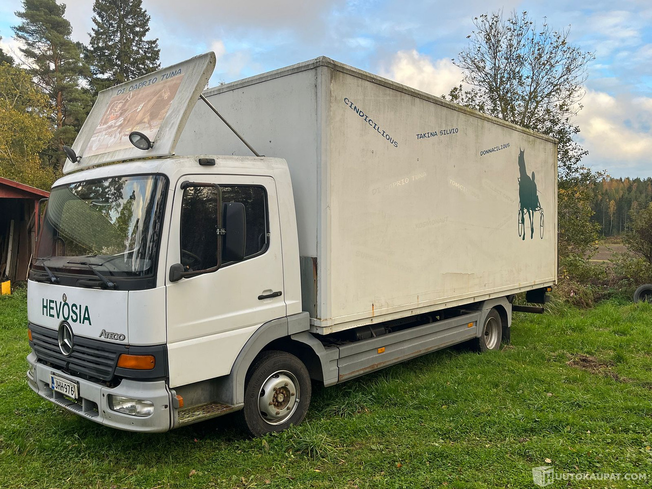 Mercedes-Benz Atego, hevoskuljetusauto, 2000, Inkoo - Kamion: slika Mercedes-Benz Atego, hevoskuljetusauto, 2000, Inkoo - Kamion Mercedes-Benz Atego, hevoskuljetusauto, 2000, Inkoo - Kamion: slika Mercedes-Benz Atego, hevoskuljetusauto, 2000, Inkoo - Kamion
