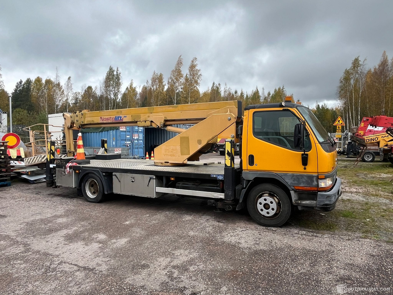 Mitsubishi CANTER-FE659H/420, nostokoriauto, nostin korjattavaksi, 2003, Vantaa - Kamion: slika Mitsubishi CANTER-FE659H/420, nostokoriauto, nostin korjattavaksi, 2003, Vantaa - Kamion Mitsubishi CANTER-FE659H/420, nostokoriauto, nostin korjattavaksi, 2003, Vantaa - Kamion: slika Mitsubishi CANTER-FE659H/420, nostokoriauto, nostin korjattavaksi, 2003, Vantaa - Kamion