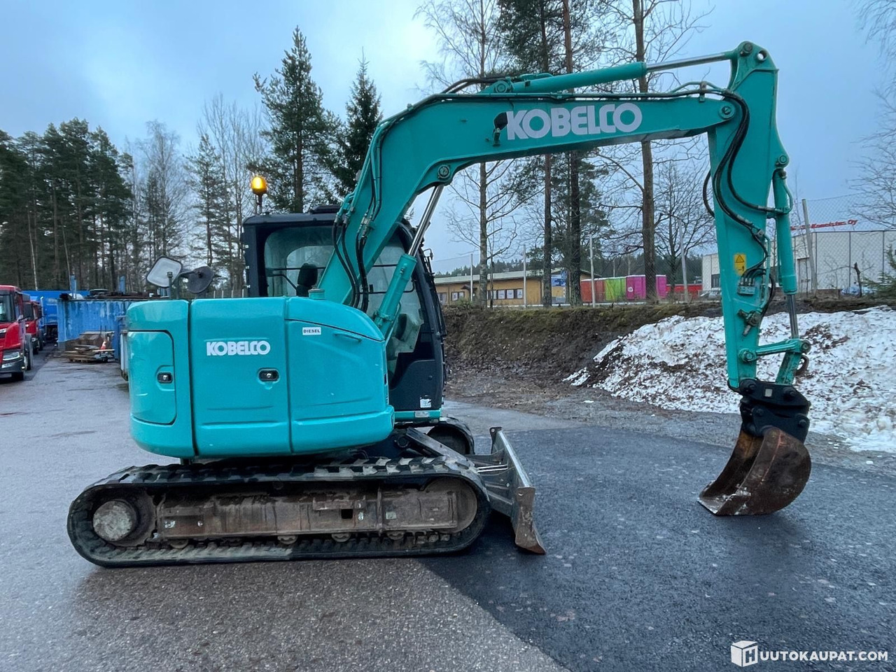 Kobelco SK75SR-3E, 8-tonne excavator with mono boom, 2014, Ylöjärvi - Mini bager: slika Kobelco SK75SR-3E, 8-tonne excavator with mono boom, 2014, Ylöjärvi - Mini bager Kobelco SK75SR-3E, 8-tonne excavator with mono boom, 2014, Ylöjärvi - Mini bager: slika Kobelco SK75SR-3E, 8-tonne excavator with mono boom, 2014, Ylöjärvi - Mini bager