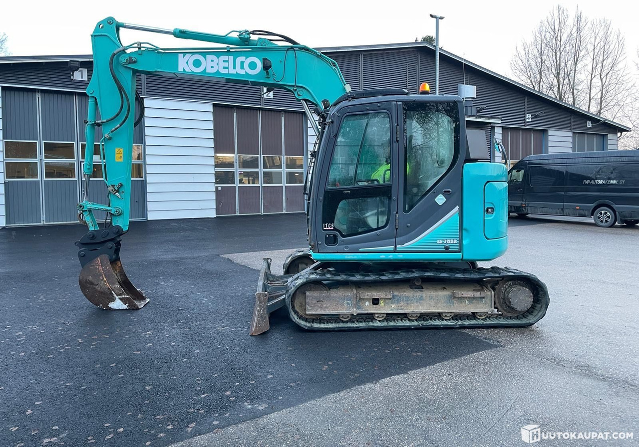 Kobelco SK75SR-3E, 8-tonne excavator with mono boom, 2014, Ylöjärvi - Mini bager: slika Kobelco SK75SR-3E, 8-tonne excavator with mono boom, 2014, Ylöjärvi - Mini bager Kobelco SK75SR-3E, 8-tonne excavator with mono boom, 2014, Ylöjärvi - Mini bager: slika Kobelco SK75SR-3E, 8-tonne excavator with mono boom, 2014, Ylöjärvi - Mini bager