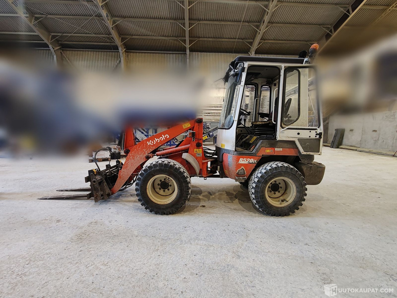 Kubota R520 kauhalla, piikeillä & harjakoneella, 2008, Nokia - Utovarivač na kotačima: slika Kubota R520 kauhalla, piikeillä & harjakoneella, 2008, Nokia - Utovarivač na kotačima Kubota R520 kauhalla, piikeillä & harjakoneella, 2008, Nokia - Utovarivač na kotačima: slika Kubota R520 kauhalla, piikeillä & harjakoneella, 2008, Nokia - Utovarivač na kotačima