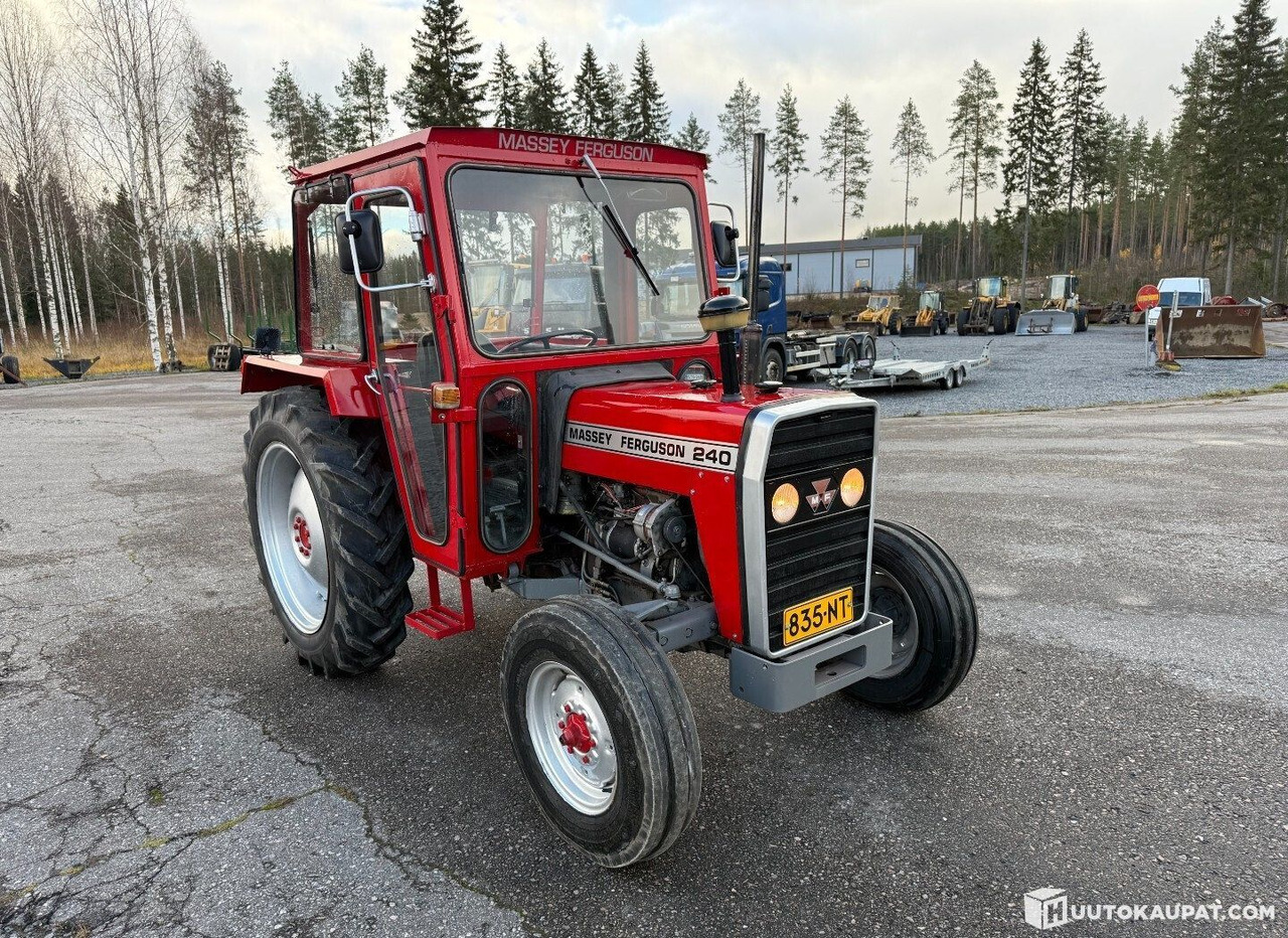 Massey Ferguson 240, 1981, Diesel, 7,672 h Tractor, Virrat - Traktor: slika Massey Ferguson 240, 1981, Diesel, 7,672 h Tractor, Virrat - Traktor Massey Ferguson 240, 1981, Diesel, 7,672 h Tractor, Virrat - Traktor: slika Massey Ferguson 240, 1981, Diesel, 7,672 h Tractor, Virrat - Traktor
