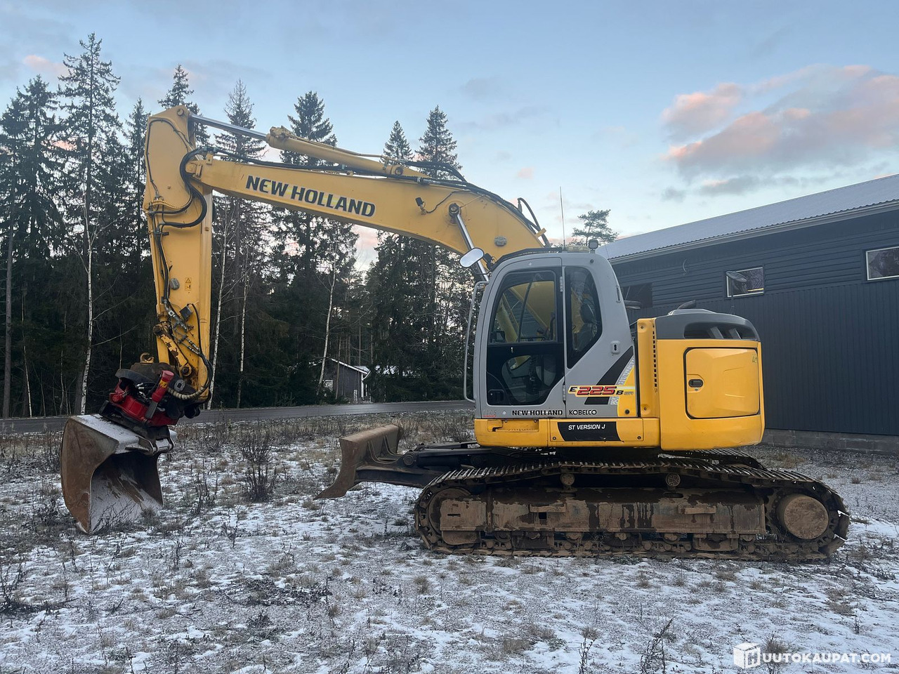 New Holland E225 BSR, kaivinkone pyörittäjällä, todella siistikuntoinen, 2009, Paimio - Bager gusjeničar: slika New Holland E225 BSR, kaivinkone pyörittäjällä, todella siistikuntoinen, 2009, Paimio - Bager gusjeničar New Holland E225 BSR, kaivinkone pyörittäjällä, todella siistikuntoinen, 2009, Paimio - Bager gusjeničar: slika New Holland E225 BSR, kaivinkone pyörittäjällä, todella siistikuntoinen, 2009, Paimio - Bager gusjeničar