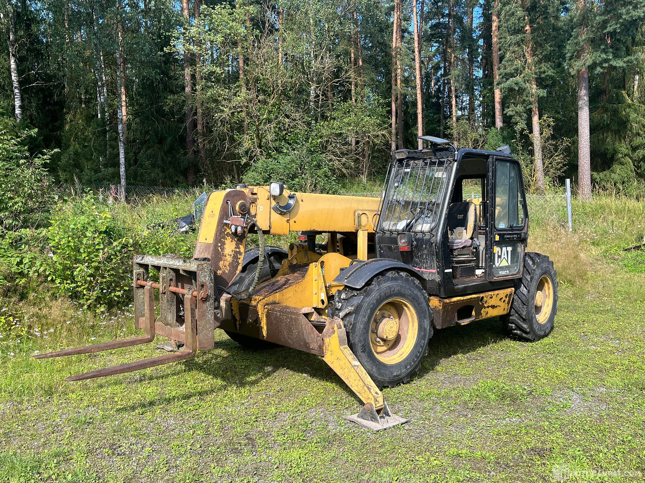 Caterpillar TH63, kurottaja piikeillä ja kauhalla, 2002, Loppi - Poljoprivredni strojevi: slika Caterpillar TH63, kurottaja piikeillä ja kauhalla, 2002, Loppi - Poljoprivredni strojevi Caterpillar TH63, kurottaja piikeillä ja kauhalla, 2002, Loppi - Poljoprivredni strojevi: slika Caterpillar TH63, kurottaja piikeillä ja kauhalla, 2002, Loppi - Poljoprivredni strojevi