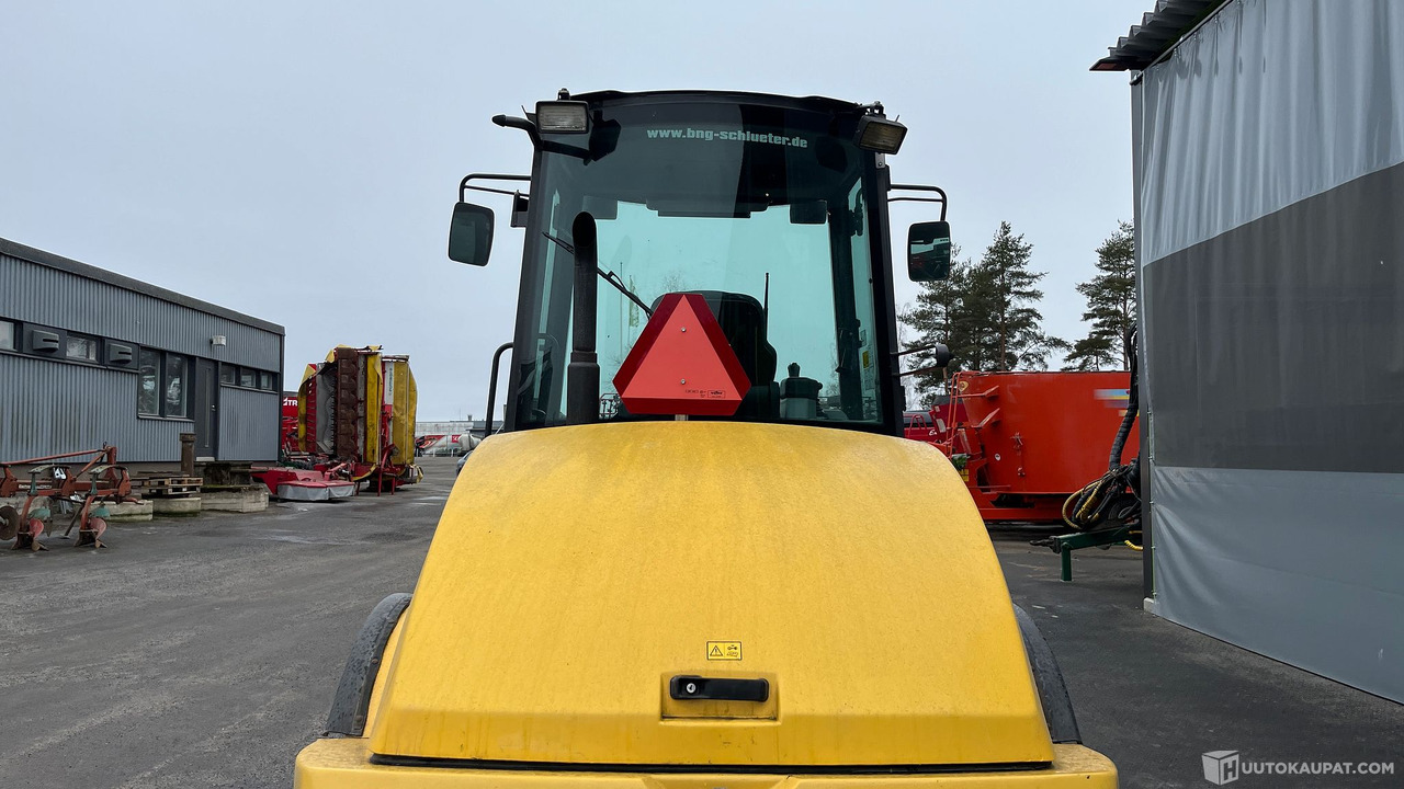 New Holland W80 TC HIGHSP, 2008, pyöräkuormaaja, Seinäjoki - Poljoprivredni strojevi: slika New Holland W80 TC HIGHSP, 2008, pyöräkuormaaja, Seinäjoki - Poljoprivredni strojevi New Holland W80 TC HIGHSP, 2008, pyöräkuormaaja, Seinäjoki - Poljoprivredni strojevi: slika New Holland W80 TC HIGHSP, 2008, pyöräkuormaaja, Seinäjoki - Poljoprivredni strojevi
