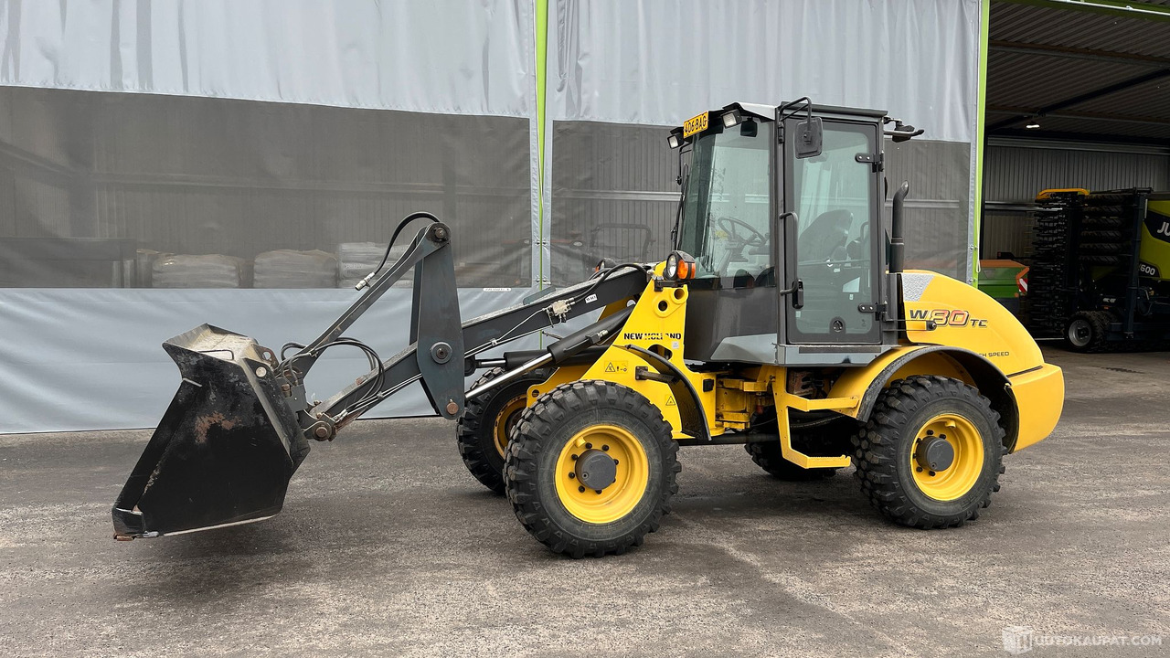 New Holland W80 TC HIGHSP, 2008, pyöräkuormaaja, Seinäjoki - Poljoprivredni strojevi: slika New Holland W80 TC HIGHSP, 2008, pyöräkuormaaja, Seinäjoki - Poljoprivredni strojevi New Holland W80 TC HIGHSP, 2008, pyöräkuormaaja, Seinäjoki - Poljoprivredni strojevi: slika New Holland W80 TC HIGHSP, 2008, pyöräkuormaaja, Seinäjoki - Poljoprivredni strojevi