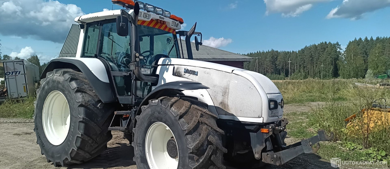 Valtra T 180, 2003, Diesel Traktori, Leppävirta - Poljoprivredni strojevi: slika Valtra T 180, 2003, Diesel Traktori, Leppävirta - Poljoprivredni strojevi Valtra T 180, 2003, Diesel Traktori, Leppävirta - Poljoprivredni strojevi: slika Valtra T 180, 2003, Diesel Traktori, Leppävirta - Poljoprivredni strojevi