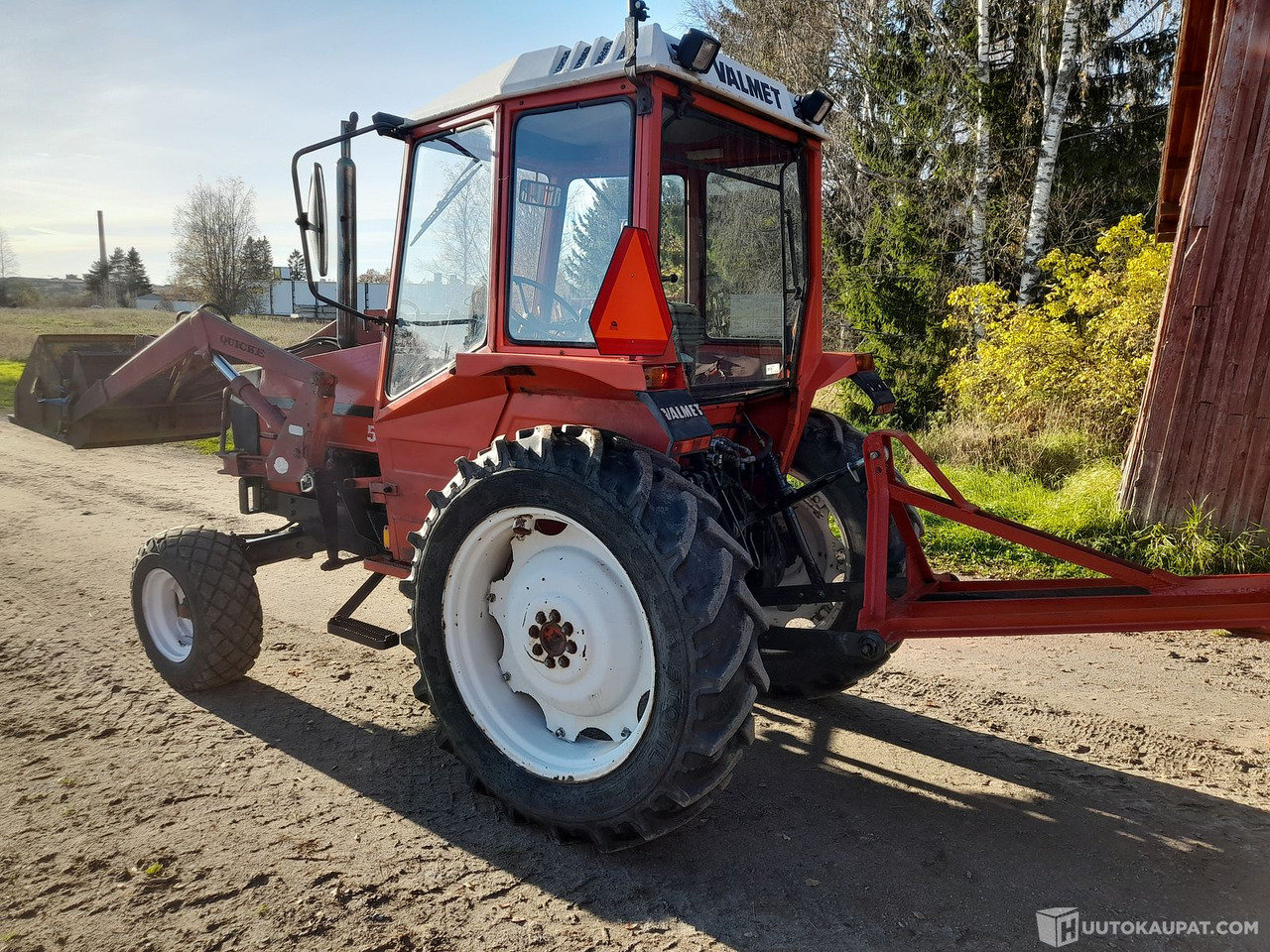 Traktor Traktori Valmet 504 1984 etukuormaajalla. Katso videot! MTK25, Forssa: slika Traktor Traktori Valmet 504 1984 etukuormaajalla. Katso videot! MTK25, Forssa