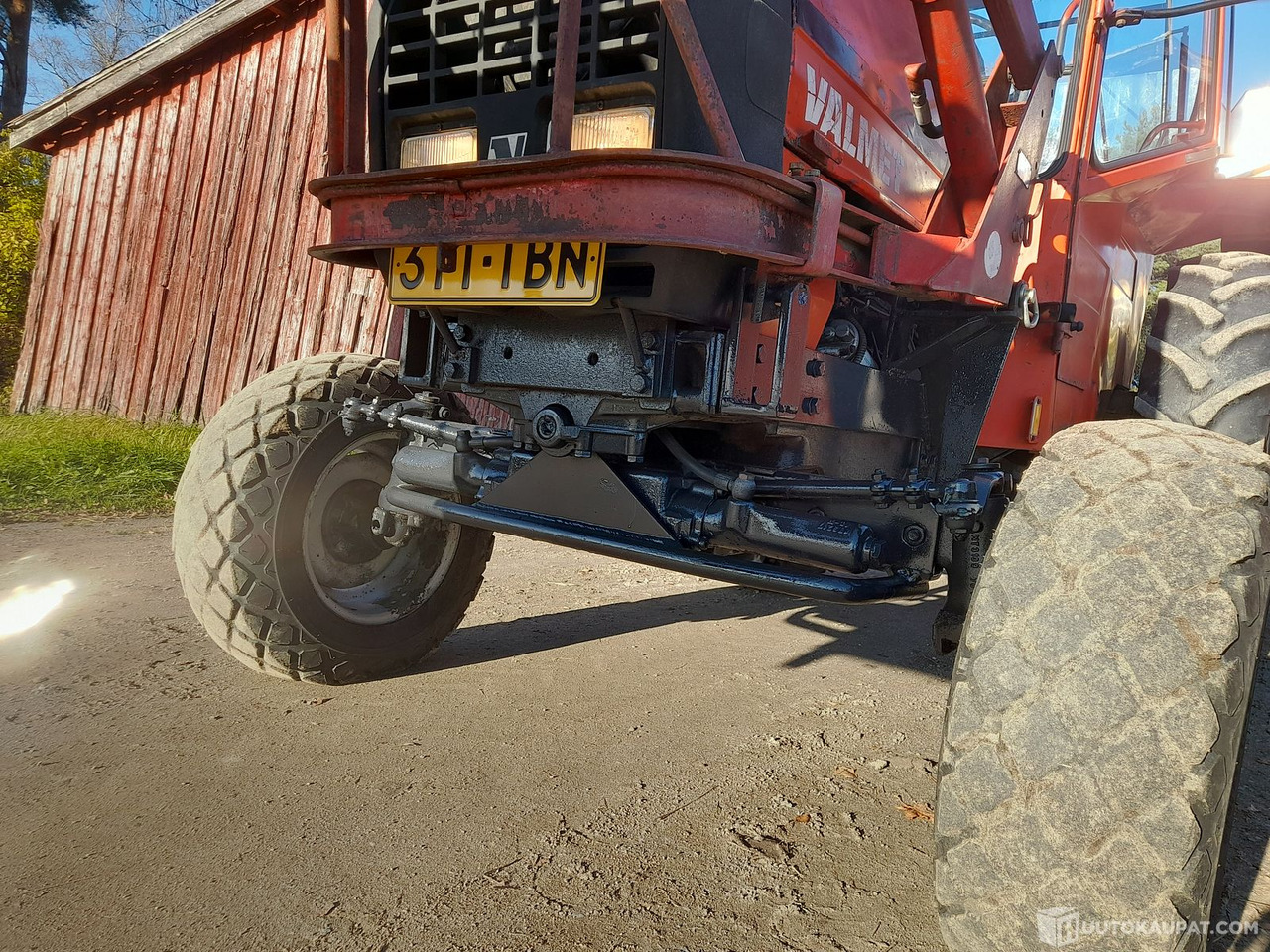 Traktor Traktori Valmet 504 1984 etukuormaajalla. Katso videot! MTK25, Forssa: slika Traktor Traktori Valmet 504 1984 etukuormaajalla. Katso videot! MTK25, Forssa