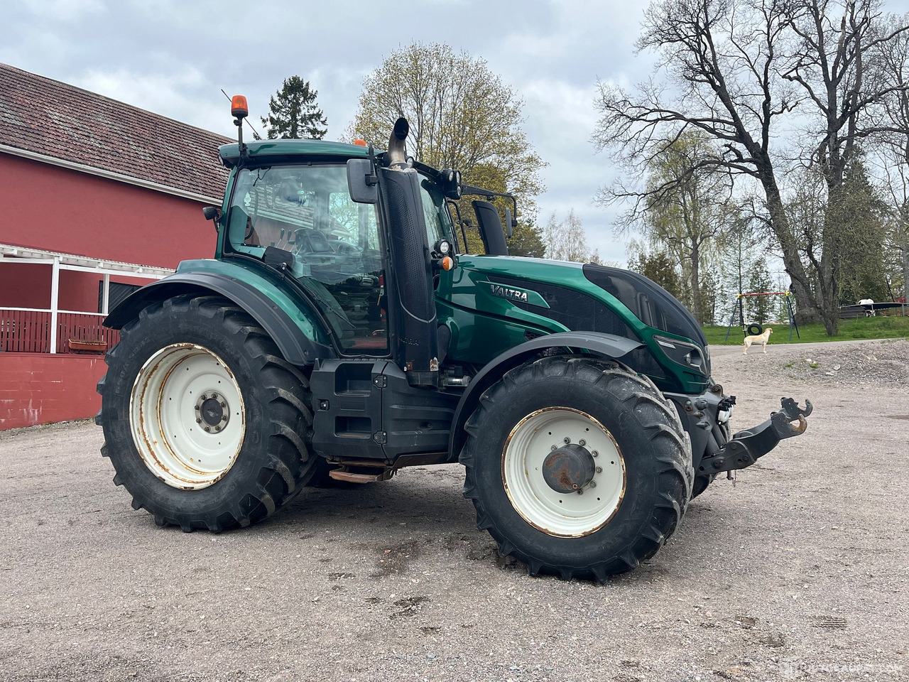 Valtra T234 Versu, traktori etunostolaitteella ja taakseajolaitteilla, 2015, Vantaa - Traktor: slika Valtra T234 Versu, traktori etunostolaitteella ja taakseajolaitteilla, 2015, Vantaa - Traktor Valtra T234 Versu, traktori etunostolaitteella ja taakseajolaitteilla, 2015, Vantaa - Traktor: slika Valtra T234 Versu, traktori etunostolaitteella ja taakseajolaitteilla, 2015, Vantaa - Traktor