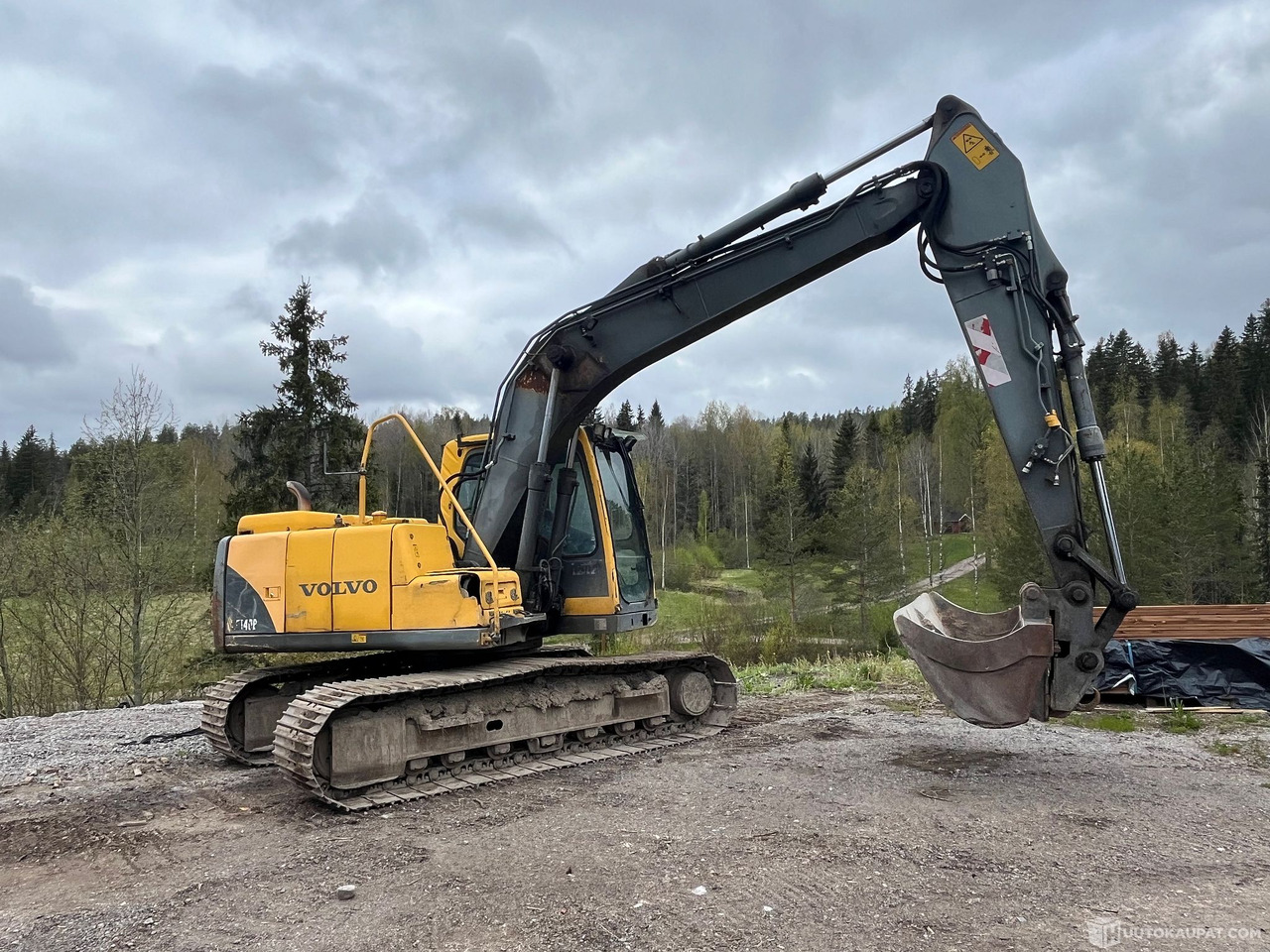 Volvo EC140B, kaivinkone, lähes uudet telat, 2002, Vihti - Bager gusjeničar: slika Volvo EC140B, kaivinkone, lähes uudet telat, 2002, Vihti - Bager gusjeničar Volvo EC140B, kaivinkone, lähes uudet telat, 2002, Vihti - Bager gusjeničar: slika Volvo EC140B, kaivinkone, lähes uudet telat, 2002, Vihti - Bager gusjeničar