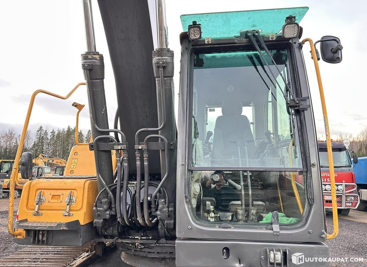 Bager gusjeničar Volvo EC210CL, tracked excavator with ripper bucket, 2007, Lahti: slika Bager gusjeničar Volvo EC210CL, tracked excavator with ripper bucket, 2007, Lahti