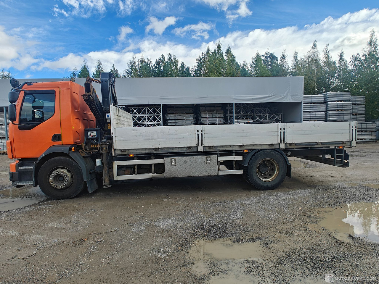 Volvo FLH 42 RD, 2011, Tuusula - Kamion s otvorenim sandukom, Kamion s kranom: slika Volvo FLH 42 RD, 2011, Tuusula - Kamion s otvorenim sandukom, Kamion s kranom Volvo FLH 42 RD, 2011, Tuusula - Kamion s otvorenim sandukom, Kamion s kranom: slika Volvo FLH 42 RD, 2011, Tuusula - Kamion s otvorenim sandukom, Kamion s kranom