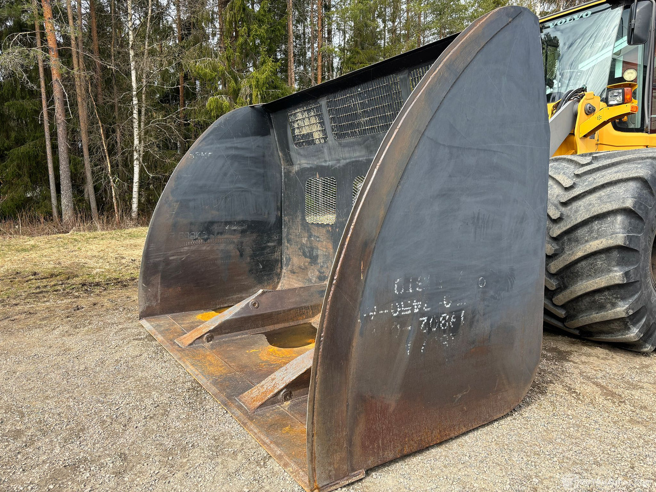 Zakup  Volvo L90F, 2007 "MONSTER", Kalajoki Volvo L90F, 2007 "MONSTER", Kalajoki: slika Zakup  Volvo L90F, 2007 "MONSTER", Kalajoki Volvo L90F, 2007 "MONSTER", Kalajoki