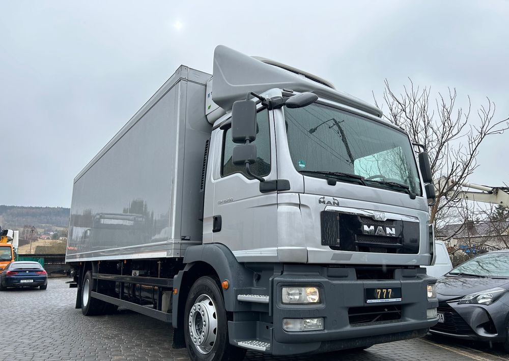 MAN TGM 18.290 TK 1200 R Spectrum THERMO King z Niemiec 8m / 20 palet / winda Klima / OKAZJA - Kamion hladnjača: slika MAN TGM 18.290 TK 1200 R Spectrum THERMO King z Niemiec 8m / 20 palet / winda Klima / OKAZJA - Kamion hladnjača MAN TGM 18.290 TK 1200 R Spectrum THERMO King z Niemiec 8m / 20 palet / winda Klima / OKAZJA - Kamion hladnjača: slika MAN TGM 18.290 TK 1200 R Spectrum THERMO King z Niemiec 8m / 20 palet / winda Klima / OKAZJA - Kamion hladnjača
