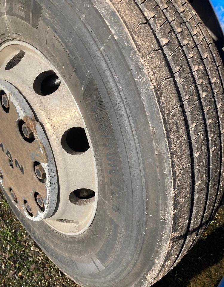 MAN TGS 18.400 NAUKA JAZDY z Niemiec NISKA KABINA ELKA AUTOMAT 4x2 STANDARD 315/70r22.5 SUPER STAN TGX 470 460 420 430 500 510 400 360 410 - Tegljač: slika MAN TGS 18.400 NAUKA JAZDY z Niemiec NISKA KABINA ELKA AUTOMAT 4x2 STANDARD 315/70r22.5 SUPER STAN TGX 470 460 420 430 500 510 400 360 410 - Tegljač MAN TGS 18.400 NAUKA JAZDY z Niemiec NISKA KABINA ELKA AUTOMAT 4x2 STANDARD 315/70r22.5 SUPER STAN TGX 470 460 420 430 500 510 400 360 410 - Tegljač: slika MAN TGS 18.400 NAUKA JAZDY z Niemiec NISKA KABINA ELKA AUTOMAT 4x2 STANDARD 315/70r22.5 SUPER STAN TGX 470 460 420 430 500 510 400 360 410 - Tegljač