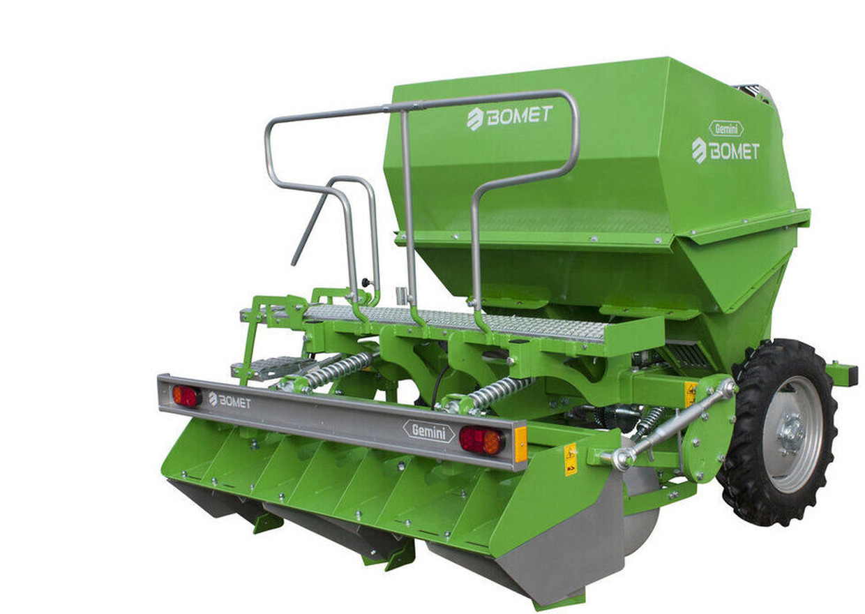 Bomet S339 67,5-80cm 2-rzędowa Gemini - Sadilica za krumpir: slika Bomet S339 67,5-80cm 2-rzędowa Gemini - Sadilica za krumpir Bomet S339 67,5-80cm 2-rzędowa Gemini - Sadilica za krumpir: slika Bomet S339 67,5-80cm 2-rzędowa Gemini - Sadilica za krumpir