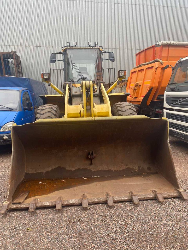 KOMATSU WA380-6 - Utovarivač na kotačima: slika KOMATSU WA380-6 - Utovarivač na kotačima KOMATSU WA380-6 - Utovarivač na kotačima: slika KOMATSU WA380-6 - Utovarivač na kotačima