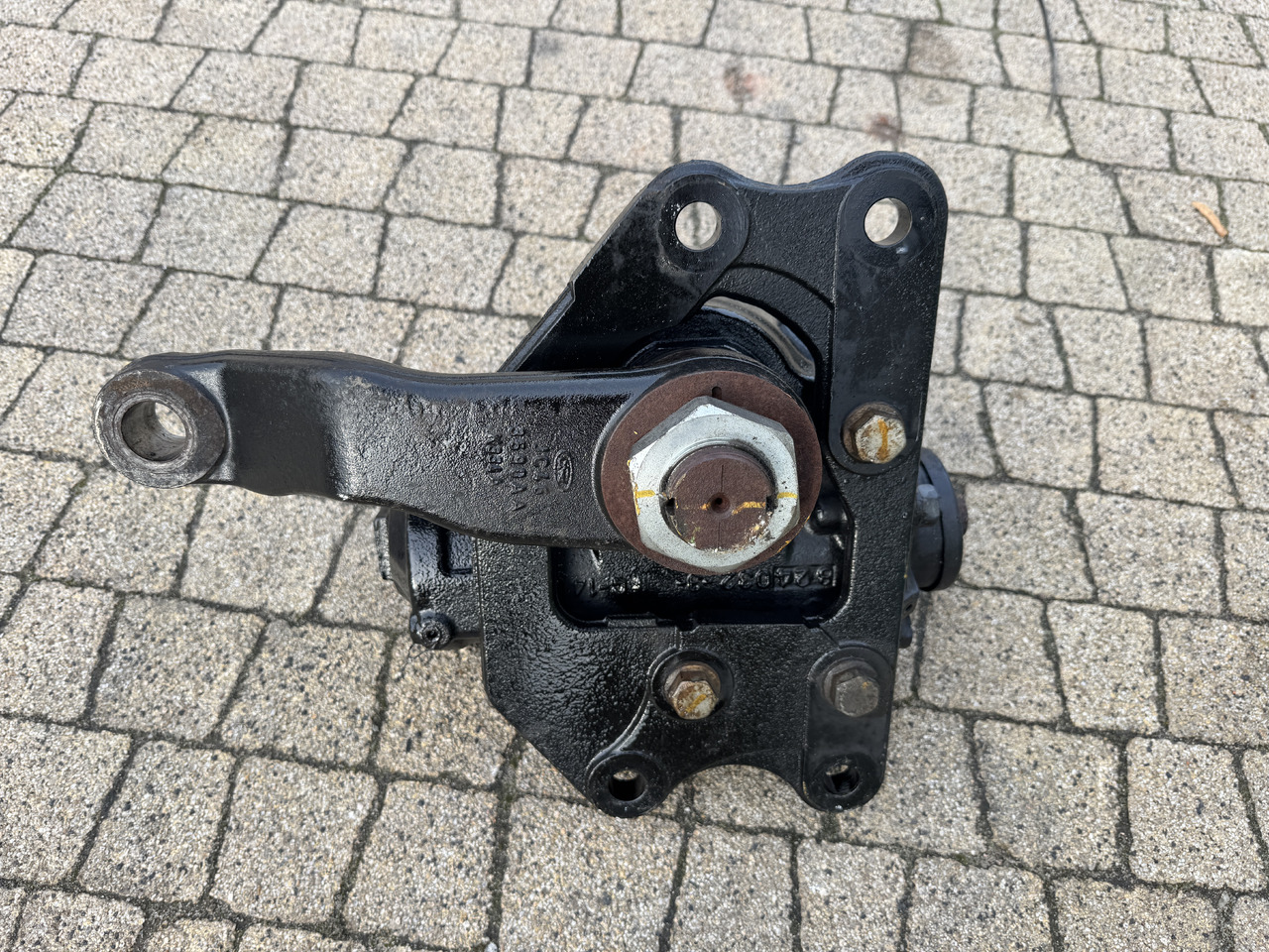 Ford F-Max 500 - Upravljački stup: slika Ford F-Max 500 - Upravljački stup Ford F-Max 500 - Upravljački stup: slika Ford F-Max 500 - Upravljački stup