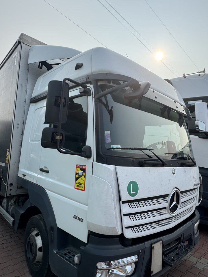 Mercedes Atego III - Kabina: slika Mercedes Atego III - Kabina Mercedes Atego III - Kabina: slika Mercedes Atego III - Kabina