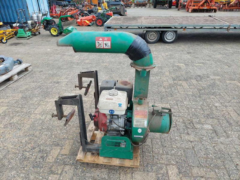 Billy Goat truckloader - Vrtna freza: slika Billy Goat truckloader - Vrtna freza Billy Goat truckloader - Vrtna freza: slika Billy Goat truckloader - Vrtna freza