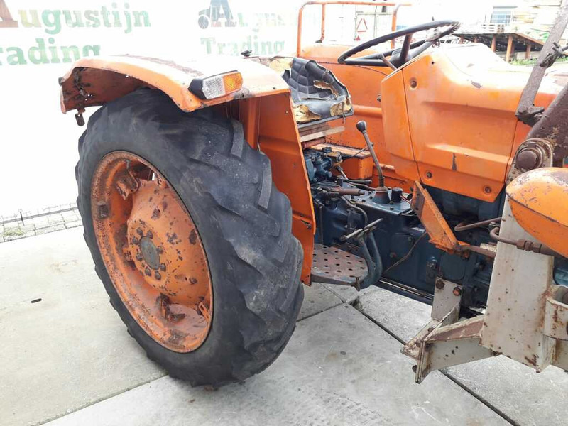 Fiat 450 - Traktor: slika Fiat 450 - Traktor Fiat 450 - Traktor: slika Fiat 450 - Traktor